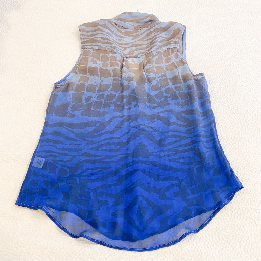 Gypsy 05 | Button Down Top - Picture 2 of 4